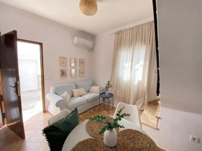 House in the heart of Algodonales with terrace and mountain view